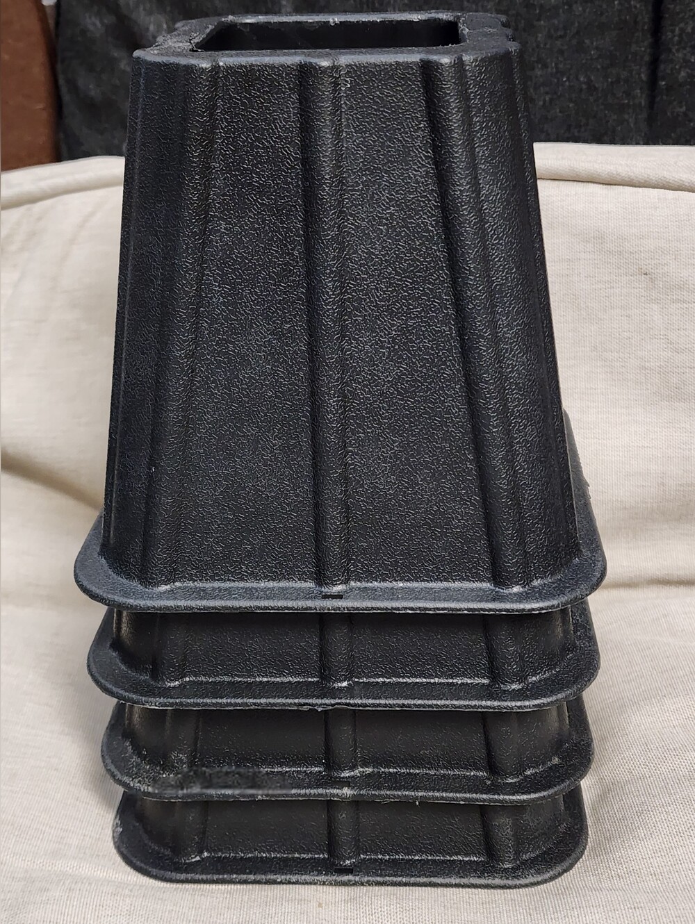 Heavy Duty4 Piece Bed Risers Make space under bed for storage